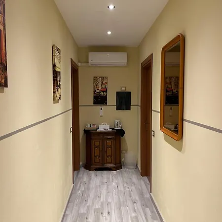 Kır Evi Garzola Isola Comacina