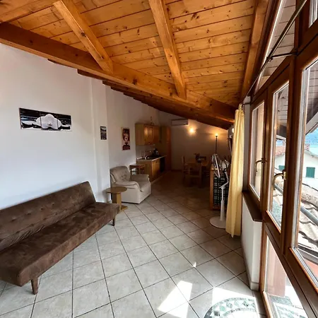 Garzola Casa rural Isola Comacina