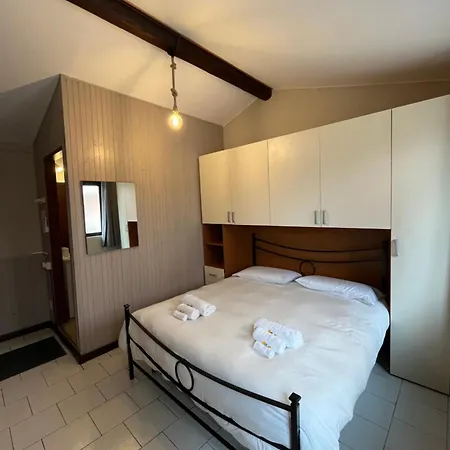 Garzola Kır Evi Ossuccio